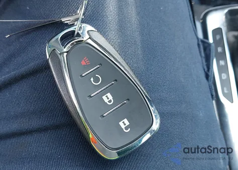 2025 Chevrolet Trax Fwd Activ из США, поврежденный, VIN KL77LKEP4SC017664